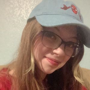 Meet your Posher, Leeanna